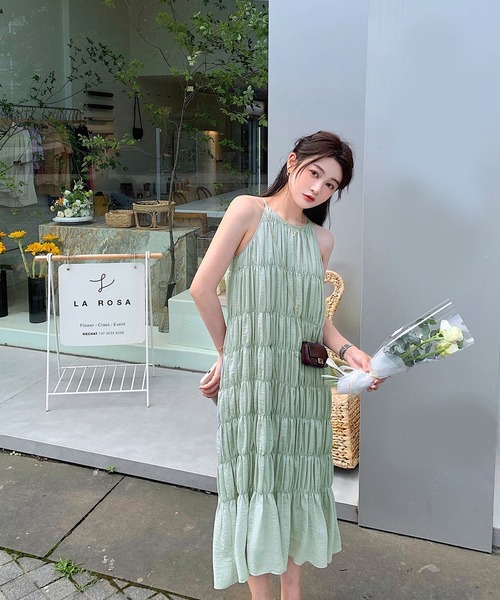Jewelobe（ジュエローブ）の「シャーリングキャミワンピース（ワンピース・レディース・グリーン/ベージュ/ブラック・FREE）」の6枚目の写真