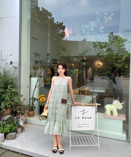 Jewelobe（ジュエローブ）の「シャーリングキャミワンピース（ワンピース・レディース・グリーン/ベージュ/ブラック・FREE）」の10枚目の写真