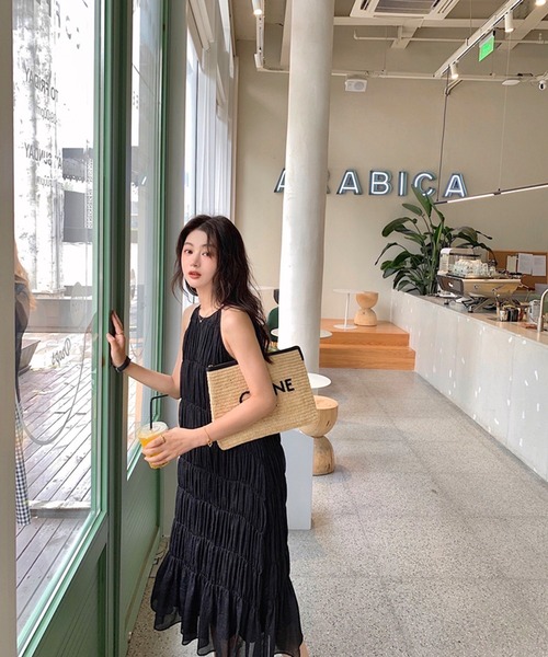 Jewelobe（ジュエローブ）の「シャーリングキャミワンピース（ワンピース・レディース・グリーン/ベージュ/ブラック・FREE）」の18枚目の写真