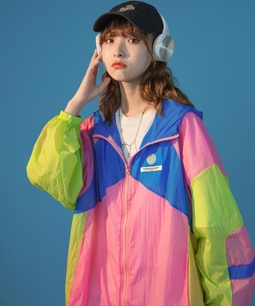 MANGROVE(マングローブ)の「配色切替Thinブルゾン(ブルゾン・レディース・ピンク/グリーン・FREE)」の3枚目の写真