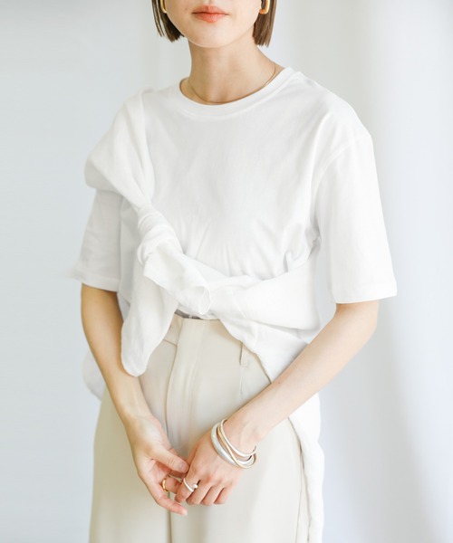 select MOCA(セレクトモカ)の「シンプルデザインリラックスTシャツ(Tシャツ/カットソー・レディース・ブラック/パープル/オフホワイト/ライトグリーン/アイボリー・FREE)」の2枚目の写真