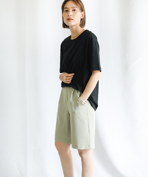 select MOCA(セレクトモカ)の「シンプルデザインリラックスTシャツ(Tシャツ/カットソー・レディース・ブラック/パープル/オフホワイト/ライトグリーン/アイボリー・FREE)」の17枚目の写真
