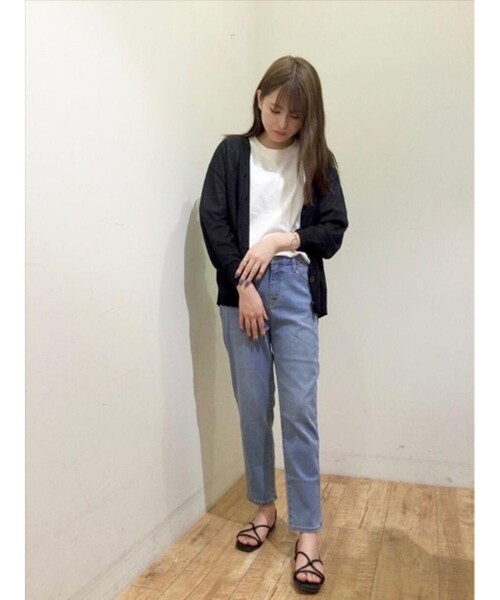 SHOO・LA・RUE（シューラルー）の「◆丸ヒモ甲エックスサンダル（サンダル・レディース・キャメル/ブラック・35/45/25）」の5枚目の写真