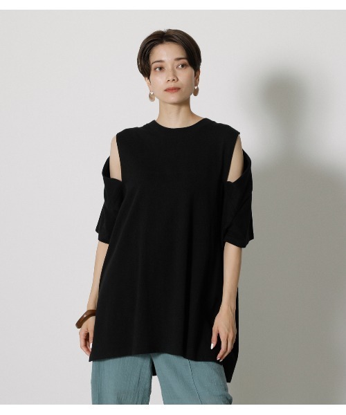 トップス LOHEN SHOULDER SLIT CUTSEW AZUL by moussy（アズールバイマウジー）の「SHOULDER SLIT CUT