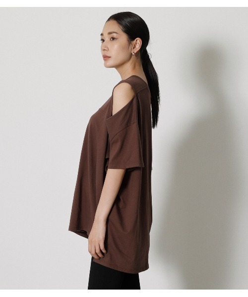 トップス LOHEN SHOULDER SLIT CUTSEW AZUL by moussy（アズールバイマウジー）の「SHOULDER SLIT CUT