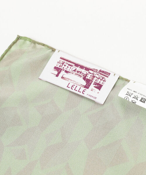 Ray BEAMS（レイビームス）の「LELLE × Ray BEAMS / 別注 シルクスカーフ（バンダナ/スカーフ・レディース・ブラック/グリーン・ONE SIZE）」の6枚目の写真