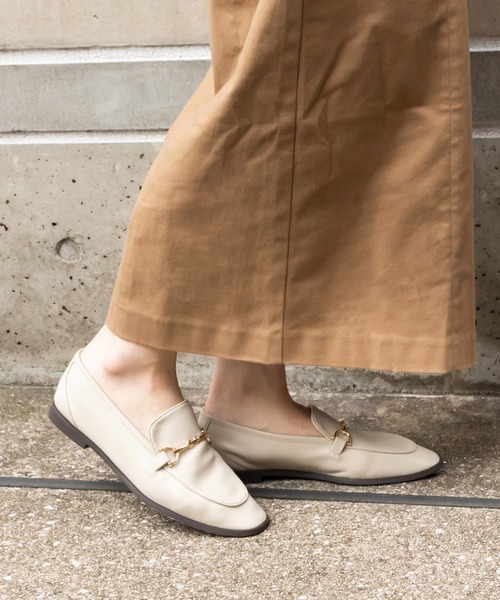 RANDA(ランダ)の「ストレスフリー/ソフト ビットパーツスクエアトゥシューズ(ローファー・レディース・ブラック/クリーム/ダークブラウン・L/M/S/LL)」の3枚目の写真