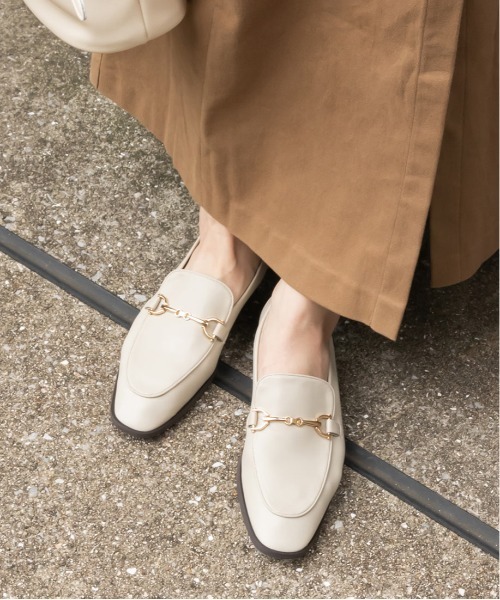 RANDA(ランダ)の「ストレスフリー/ソフト ビットパーツスクエアトゥシューズ(ローファー・レディース・ブラック/クリーム/ダークブラウン・L/M/S/LL)」の4枚目の写真