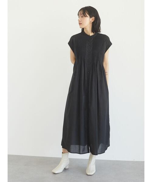 Green Parks(グリーンパークス)の「ピンタックワンピース*(ワンピース・レディース・ブラック/グレイッシュベージュ/グリーン・FREE)」の6枚目の写真