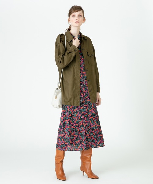 allureville（アルアバイル）の「コットンバックサテンCPOジャケット（ミリタリージャケット・レディース・カーキ/ベージュ・2）」の3枚目の写真