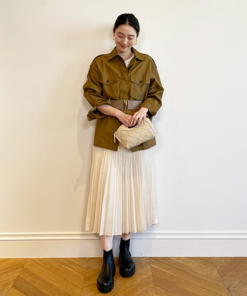 allureville（アルアバイル）の「コットンバックサテンCPOジャケット（ミリタリージャケット・レディース・カーキ/ベージュ・2）」の8枚目の写真