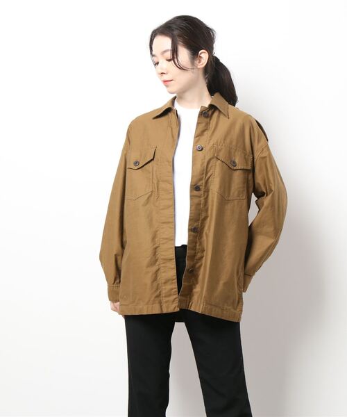 allureville（アルアバイル）の「コットンバックサテンCPOジャケット（ミリタリージャケット・レディース・カーキ/ベージュ・2）」の10枚目の写真