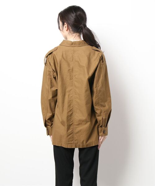 allureville（アルアバイル）の「コットンバックサテンCPOジャケット（ミリタリージャケット・レディース・カーキ/ベージュ・2）」の12枚目の写真