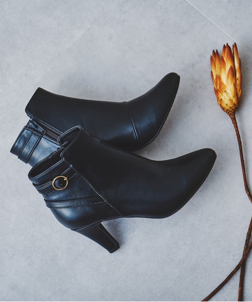 ORiental TRaffic（オリエンタルトラフィック）の「ポインテッドトゥベルトブーツ/11413（ブーツ・レディース・ホワイト/ブラック/ベージュ・LL/S/M/L）」の21枚目の写真