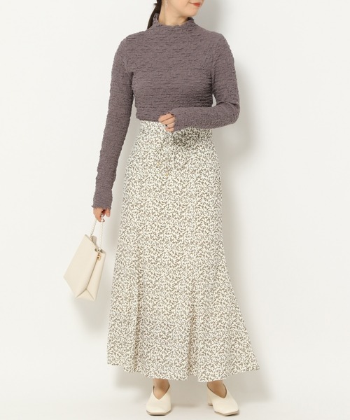 mysty woman（ミスティウーマン）の「小花マーメイドスカート 239177（スカート・レディース・ブラック/ブラウン/アイボリー・FREE）」の5枚目の写真