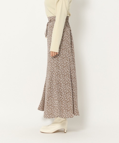 mysty woman（ミスティウーマン）の「小花マーメイドスカート 239177（スカート・レディース・ブラック/ブラウン/アイボリー・FREE）」の10枚目の写真