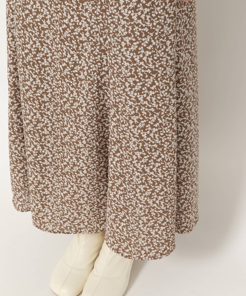 mysty woman（ミスティウーマン）の「小花マーメイドスカート 239177（スカート・レディース・ブラック/ブラウン/アイボリー・FREE）」の6枚目の写真