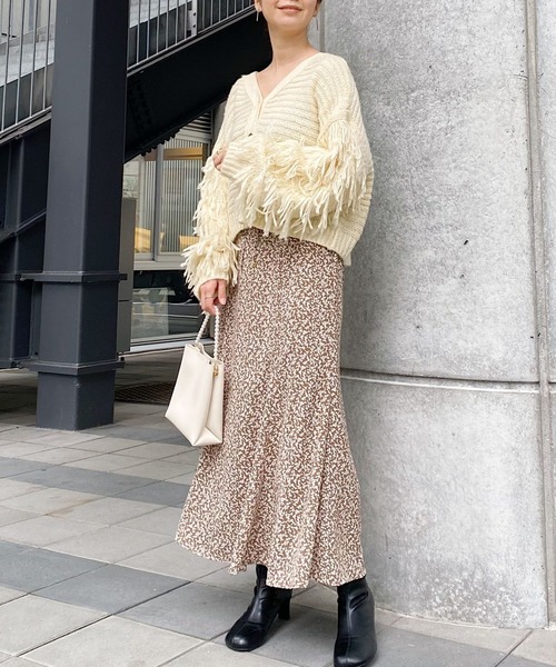 mysty woman（ミスティウーマン）の「小花マーメイドスカート 239177（スカート・レディース・ブラック/ブラウン/アイボリー・FREE）」の16枚目の写真