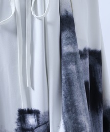 HARE（ハレ）の「【CHiNPAN×HARE】ケープデザインワンピース