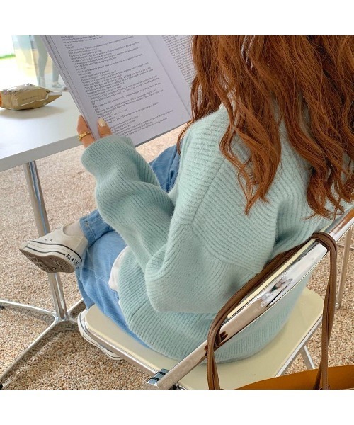MINS MINIS（ミンスミニス）の「ルーズフィットクルーネックニット（ニット/セーター・レディース・アイボリー/ライトピンク/イエロー/ブルー/ターコイズブルー・FREE）」の7枚目の写真