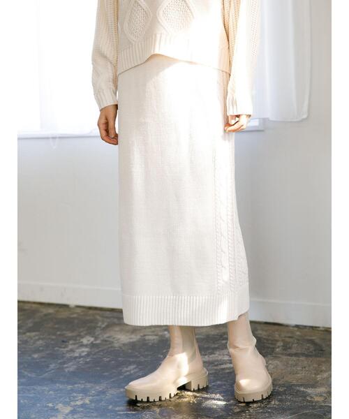 koe（コエ）の「ケーブルニットタイトスカート*（スカート・レディース・ブラック/ベージュ/ブルー/アイボリー・FREE）」の6枚目の写真