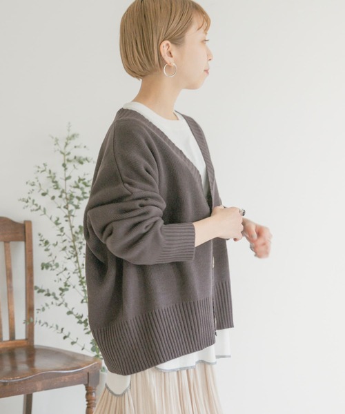ITEMS URBANRESEARCH(アイテムズ アーバンリサーチ)の「オーバーサイズカーディガン(カーディガン/ボレロ・レディース・チャコールグレー/ベージュ/パープル・FREE)」の6枚目の写真