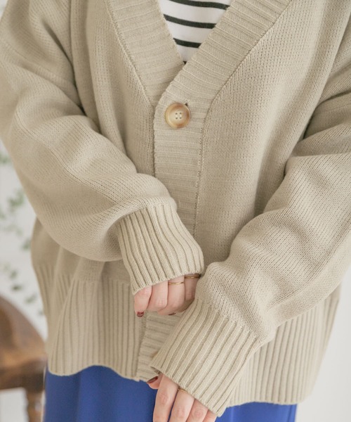 ITEMS URBANRESEARCH(アイテムズ アーバンリサーチ)の「オーバーサイズカーディガン(カーディガン/ボレロ・レディース・チャコールグレー/ベージュ/パープル・FREE)」の11枚目の写真
