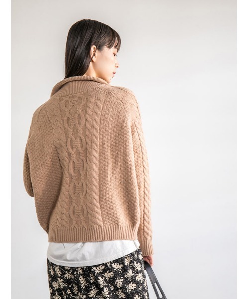 fifth（フィフス）の「【スタイリストプロデュース】ハーフジップケーブルニット（ニット/セーター・レディース・ベージュ/ブルー・MEDIUM）」の17枚目の写真