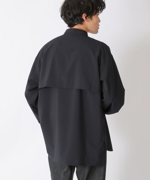 LOWRYS FARM（ローリーズファーム）の「クリアトロヨークシャツ　267566（シャツ/ブラウス・メンズ・ネイビー/グレー/グリーン/ベージュ・MEDIUM/LARGE）」の10枚目の写真