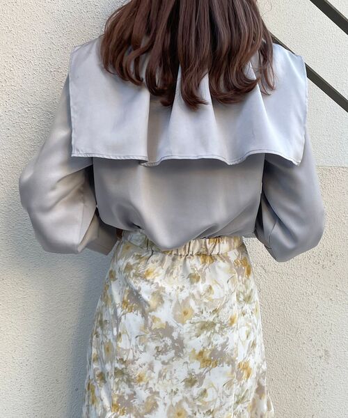 MAJESTIC LEGON(マジェスティックレゴン)の「セーラーカラーサテンブラウス(シャツ/ブラウス・レディース・グレー/アイボリー/ピンクベージュ・MEDIUM)」の21枚目の写真