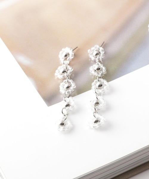 Me%(ミィパーセント)の「クリアIラインビーズピアス(ピアス(両耳用)・レディース・ホワイト/グレー系その他・FREE)」の9枚目の写真