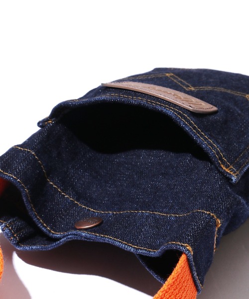 Wrangler（ラングラー）の「WRANGLER/ラングラー MINI SHOULDER BAG ミニショルダーバッグ カラー（ショルダーバッグ・メンズ・サックスブルー/ブルー/インディゴブルー/イエロー/オフホワイト・FREE）」の8枚目の写真