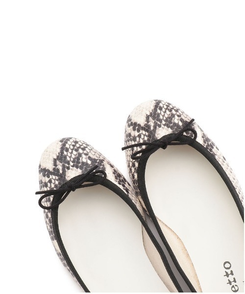 Repetto(レペット)の「【日本限定】PYTHON , BALLERINA / V086PYTO_New Size(バレエシューズ・レディース・ブラック・40/38/39/35/36/37/34)」の5枚目の写真