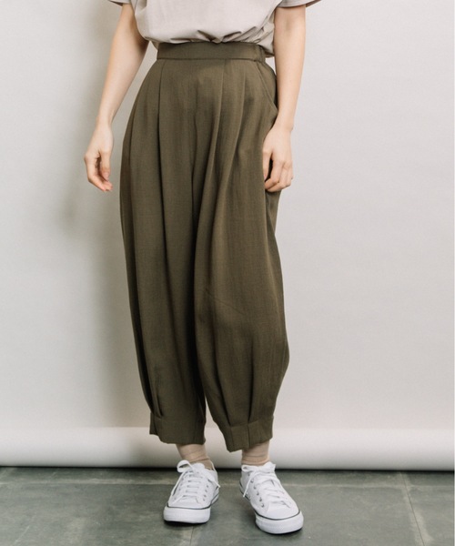 refinedworks(リファインドワークス)の「裾タックバルーンパンツ(その他パンツ・レディース・カーキ/キャメル/チャコールグレー・FREE)」の14枚目の写真