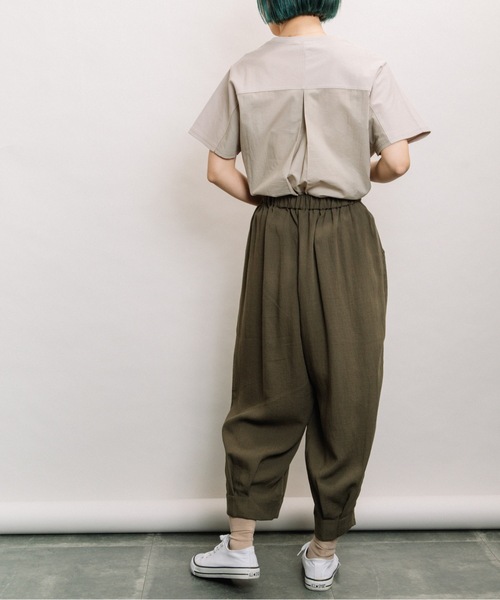 refinedworks(リファインドワークス)の「裾タックバルーンパンツ(その他パンツ・レディース・カーキ/キャメル/チャコールグレー・FREE)」の17枚目の写真