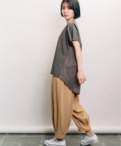 refinedworks(リファインドワークス)の「裾タックバルーンパンツ(その他パンツ・レディース・カーキ/キャメル/チャコールグレー・FREE)」の22枚目の写真