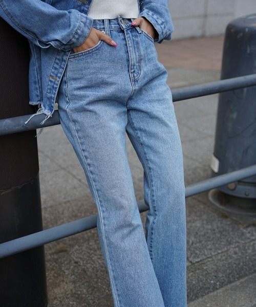 esutoreja（エストレジャ）の「ハイウエストフレアデニム（デニムパンツ・レディース・ライトブルー・M/S）」の10枚目の写真