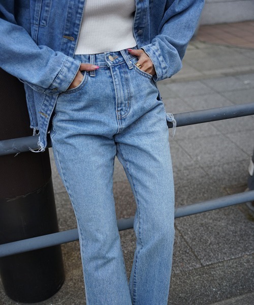 esutoreja（エストレジャ）の「ハイウエストフレアデニム（デニムパンツ・レディース・ライトブルー・M/S）」の11枚目の写真