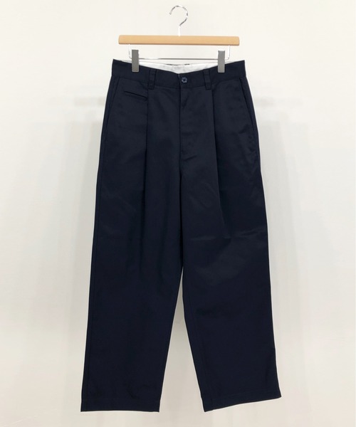 KIIT(キート)の「KIIT キート / Dickies×KIIT BAGGY PANTS ディッキーズ別注 バギーパンツ タックパンツ / KIN-P98-001(チノパンツ・メンズ・ブラック/ダークブラウン/キャメル/ベージュ/ネイビー・2/1/3)」の4枚目の写真