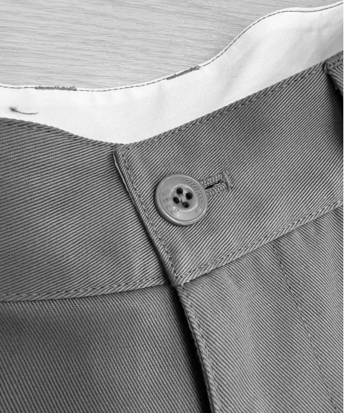 KIIT(キート)の「KIIT キート / Dickies×KIIT BAGGY PANTS ディッキーズ別注 バギーパンツ タックパンツ / KIN-P98-001(チノパンツ・メンズ・ブラック/ダークブラウン/キャメル/ベージュ/ネイビー・2/1/3)」の6枚目の写真