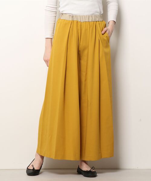 MARECHAL TERRE(マルシャルテル)の「MARECHAL TERRE(マルシャルテル) タックワイドフレアーパンツ(その他パンツ・レディース・イエロー・1/2)」の8枚目の写真