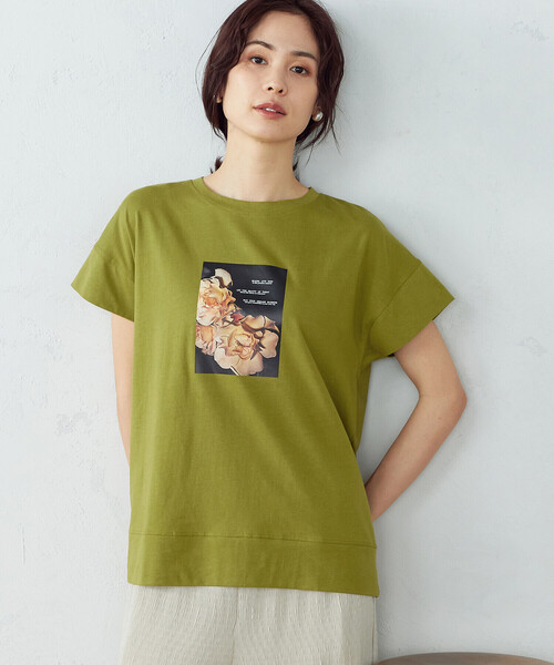 COMME CA ISM(コムサイズム)の「フォトプリント Tシャツ(Tシャツ/カットソー・レディース・ブラウン/レッド/オリーブ/アイボリー・SMALL/MEDIUM/LARGE)」の12枚目の写真