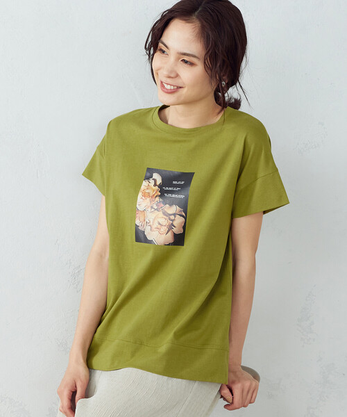 COMME CA ISM(コムサイズム)の「フォトプリント Tシャツ(Tシャツ/カットソー・レディース・ブラウン/レッド/オリーブ/アイボリー・SMALL/MEDIUM/LARGE)」の14枚目の写真