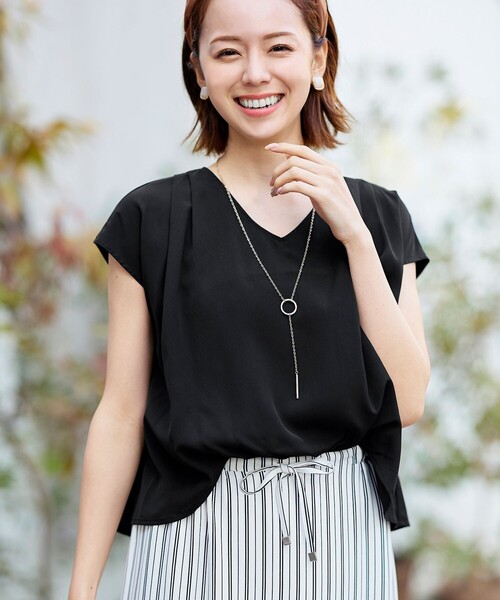 Tiaclasse(ティアクラッセ)の「【洗える】大人こなれた印象のドッキングドロストワンピース(ワンピース・レディース・グレー/ネイビー/ブラック・7号/9号/11号)」の21枚目の写真
