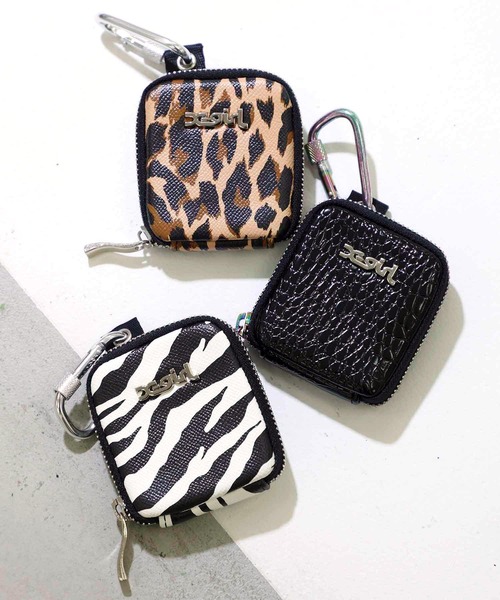 X-girl(エックスガール)の「MULTI MINI CASE(ポーチ・レディース・ホワイト/ブラック/ベージュ・ONE SIZE)」の9枚目の写真