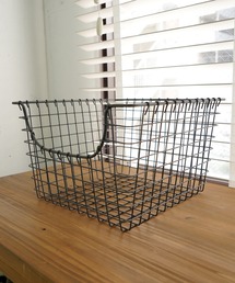 THE MILES（ザ マイルズ）の「Scoop Small Basket ワイヤーラック ワイヤーバスケット メタルラック スクエア かご（収納グッズ）」