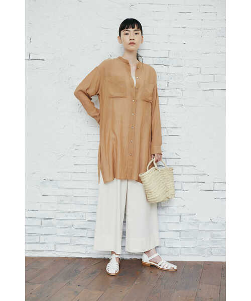 human woman（ヒューマンウーマン）の「シアーロングシャツ（シャツ/ブラウス・レディース・ホワイト/ベージュ/ネイビー・MEDIUM）」の13枚目の写真