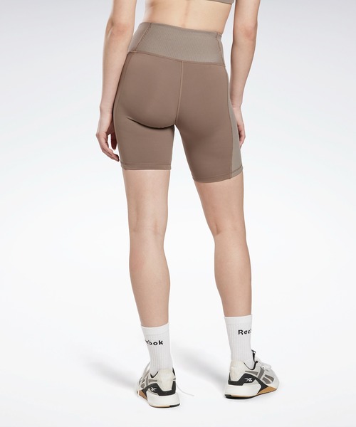 Reebok（リーボック）の「リブ ハイライズ レギンス / Rib High-Rise Leggings / ヨガウェア（レギンス/スパッツ・レディース・ブラック/ライトブラウン・SMALL/MEDIUM/LARGE/X-LARGE/X-SMALL）」の7枚目の写真