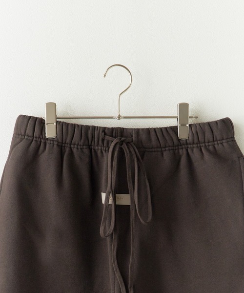 FOG ESSENTIALS(エフオージーエッセンシャルズ)の「FOG ESSENTIALS/エッセンシャルズ RELAXED 1977 SWEAT SHORTS スウェットショーツ ハーフパンツ(スウェットパンツ・メンズ・ブラック/ホワイト・L/S/M/XL)」の22枚目の写真
