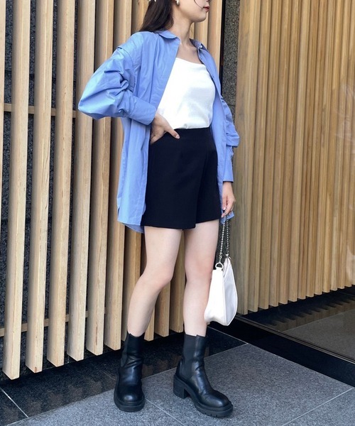 one after another NICE CLAUP(ワンアフターアナザーナイスクラップ)の「パールボタン肩あきマルチシャツ(シャツ/ブラウス・レディース・オフホワイト/ブラウン系その他/ブルー/ブルー系その他・FREE)」の15枚目の写真